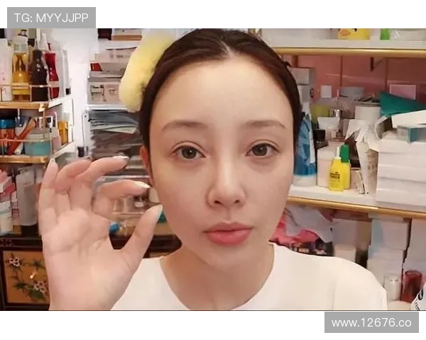 17在线吃瓜：明星私生活曝光引发热烈讨论